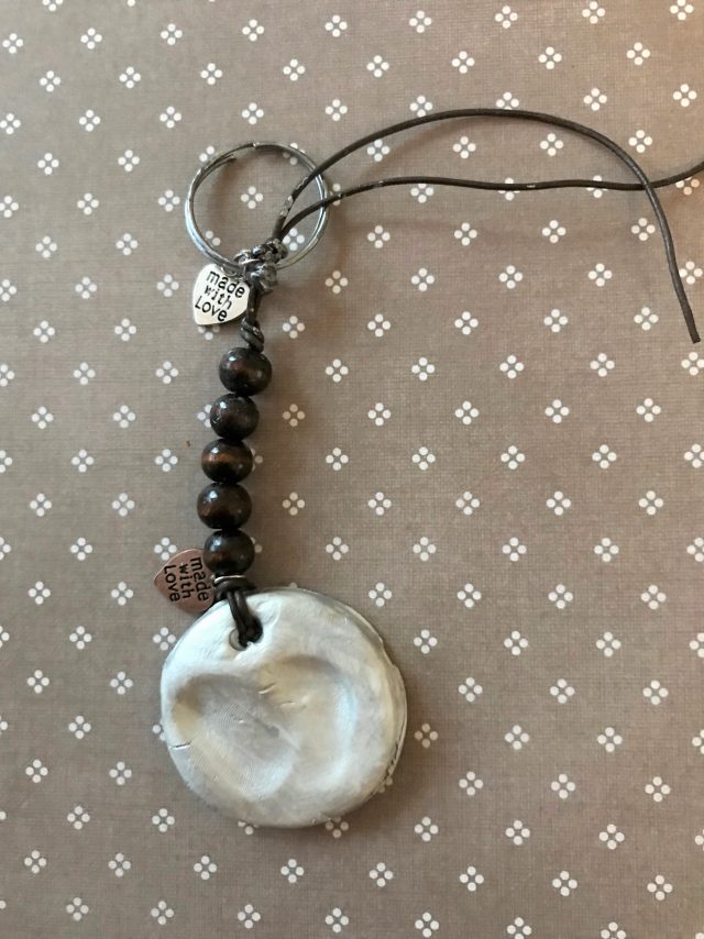 How to Make an Easy DIY Clay Thumbprint Heart Keychain - A Hundred ...