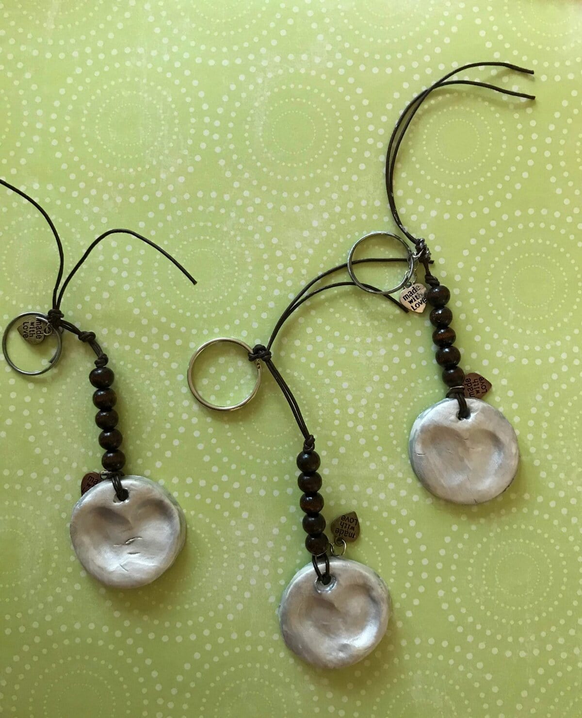 How to Make an Easy DIY Clay Thumbprint Heart Keychain - A Hundred ...