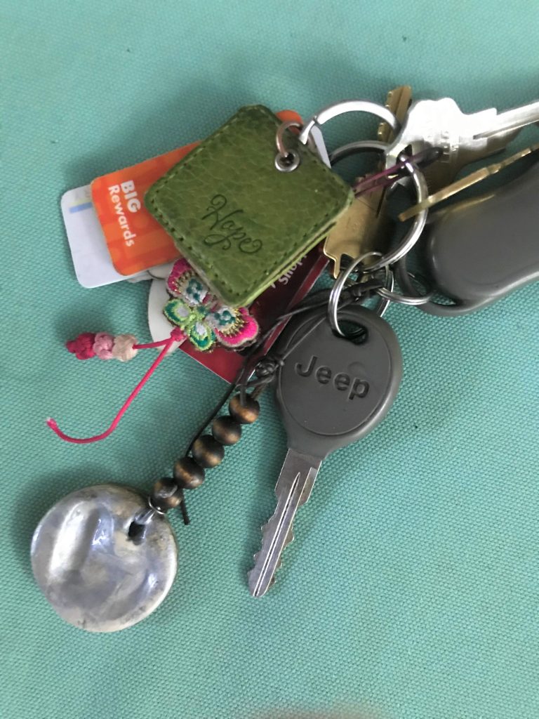 How to Make an Easy DIY Clay Thumbprint Heart Keychain - A Hundred ...
