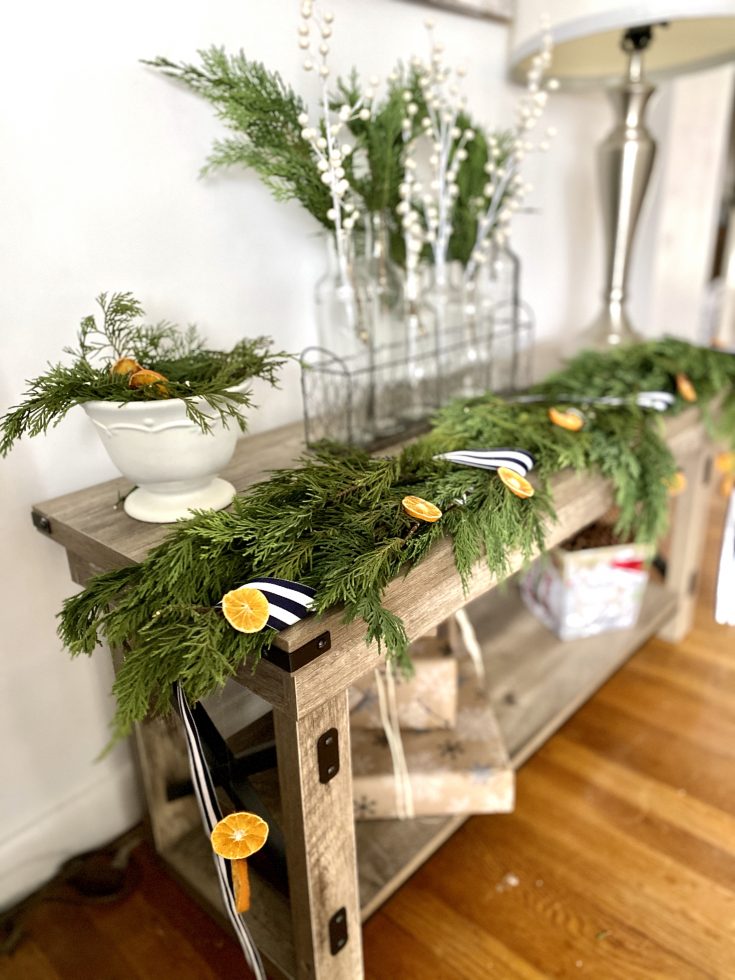 garland with ribbon and oranges