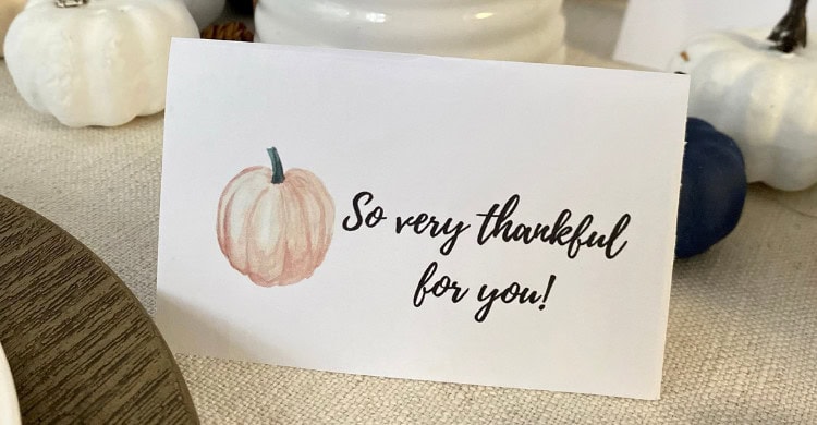 so very thankful pumpkin card for Thanksgiving on table