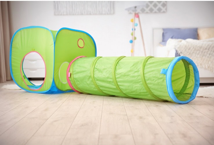 Colorful indoor play tent and tunnel set for kids, perfect for safe indoor entertainment and active play. Bright green and blue with playful design, ideal for children’s playroom or bedroom.