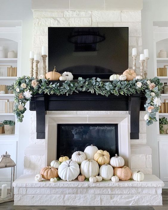 18 Stunning Farmhouse Fall Mantel Decor Ideas