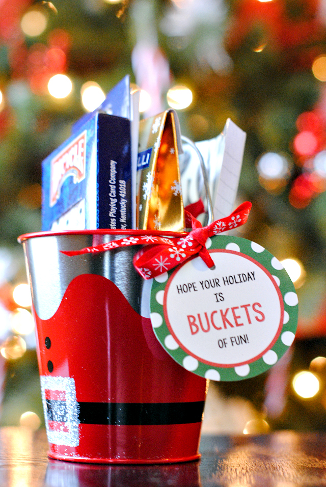 Cute Redbox Neighbor Christmas Gift Idea - What Mommy Does