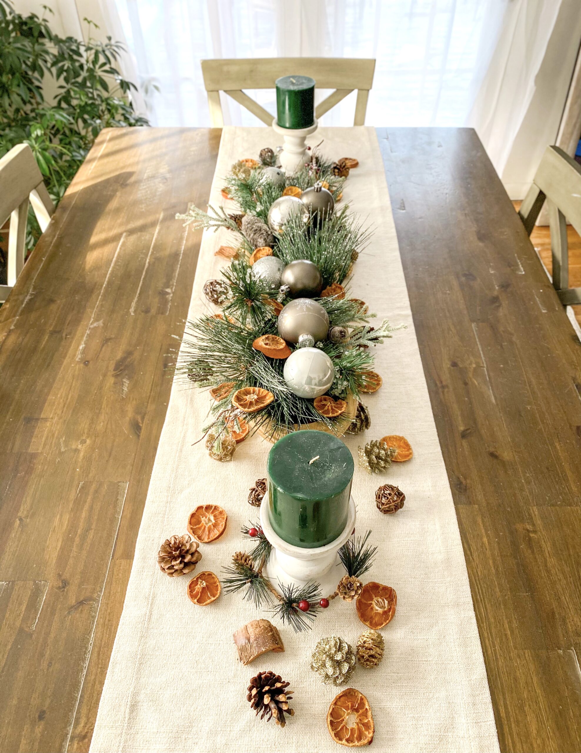 christmas table scape with dried oranges