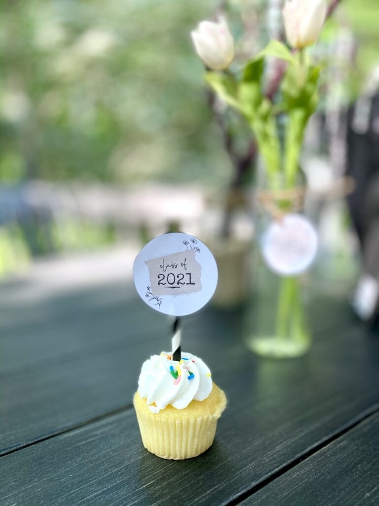 graduation cupcake topper