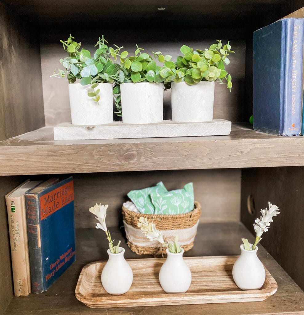 spring shelves on TV stand
