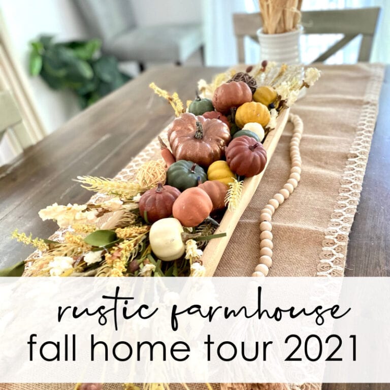 Pumpkin centerpiece for fall decor, autumn farmhouse table arrangement, rustic harvest table centerpiece, DIY fall decor ideas, autumn home decoration for farmhouse style.