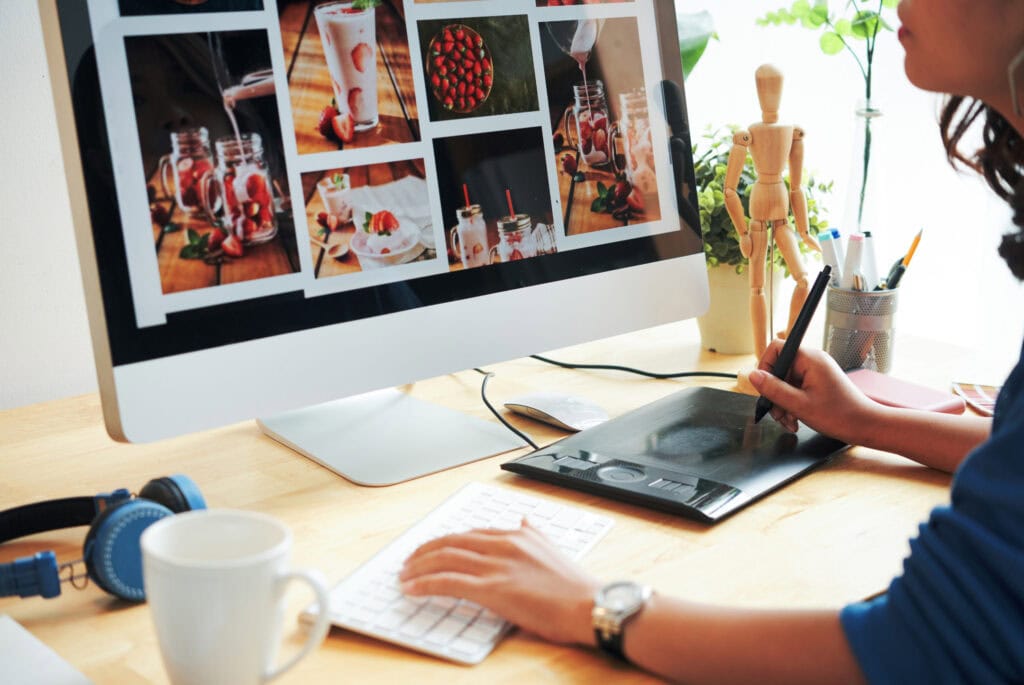 Bright digital photo editing of strawberry drink images, food photography, and beverage presentation for A Hundred Affections, emphasizing vibrant fruit smoothies and dessert images for SEO.