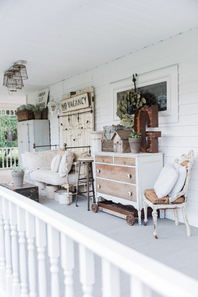 35+ Styling Front Porch Decorating Ideas for a Summer Oasis