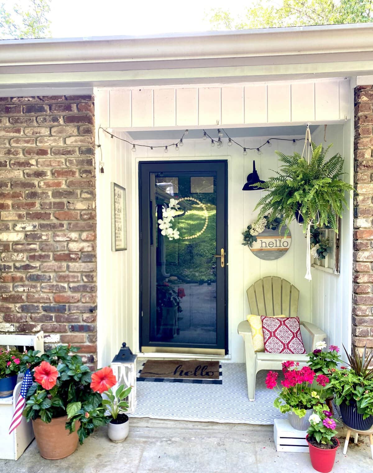 35+ Styling Front Porch Decorating Ideas for a Summer Oasis