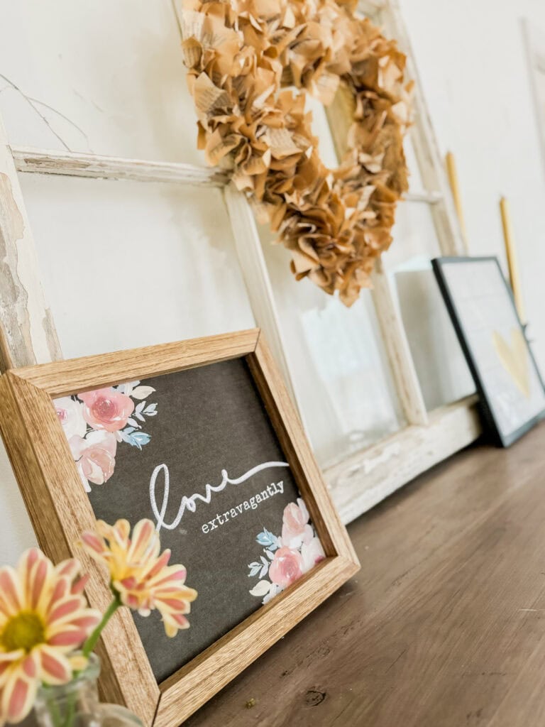 love extravagantly sign on valentine table