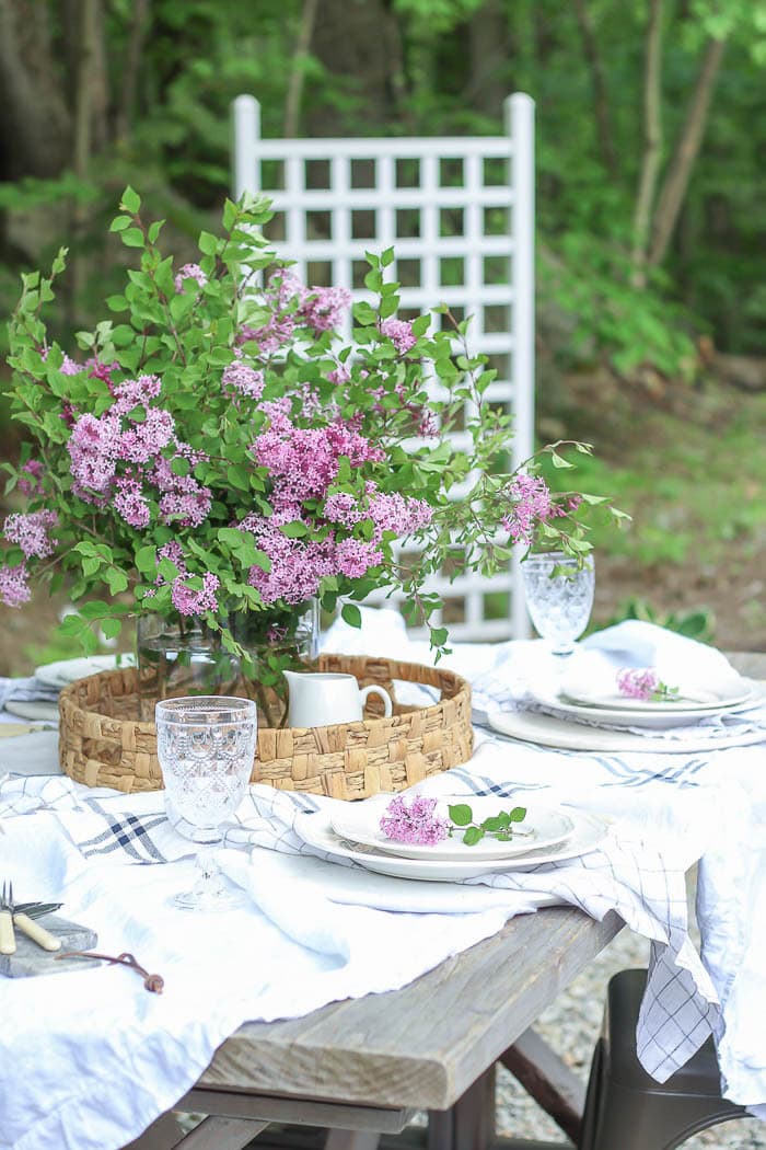 lilac themed summer table scape