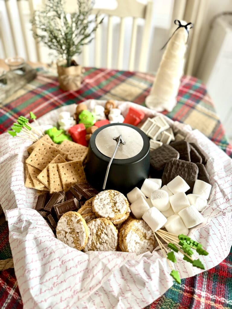 christmas smores board assembled