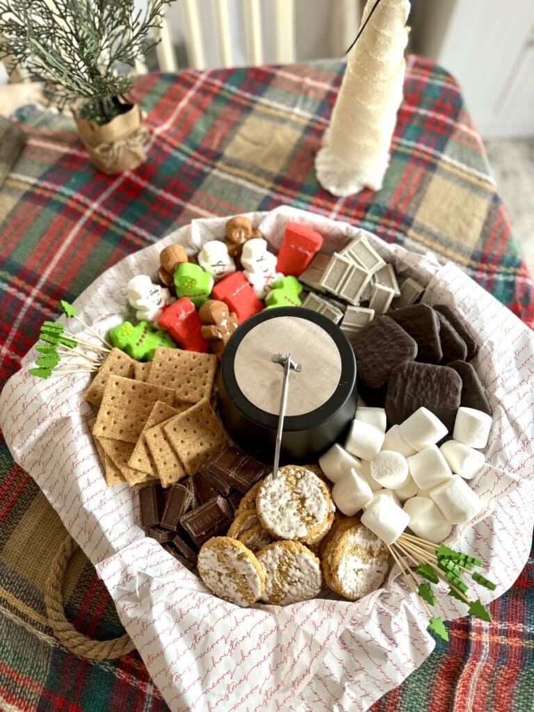 christmas smores board assembled