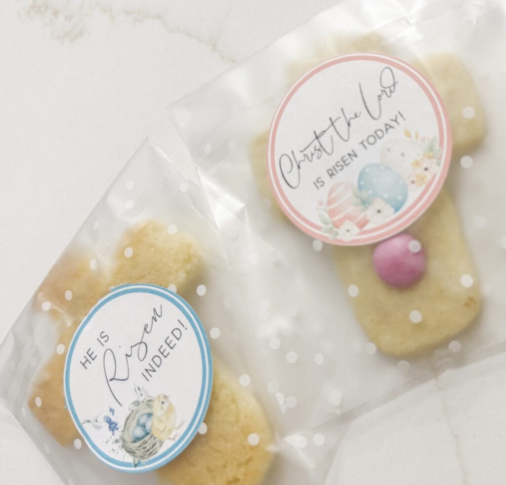 packaged Easter cross cookies for easter gift