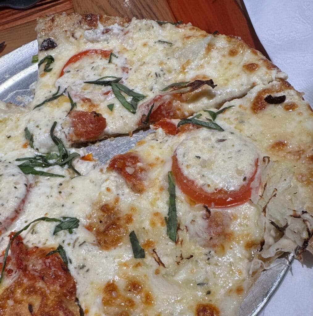 white pizza mellow mushroom