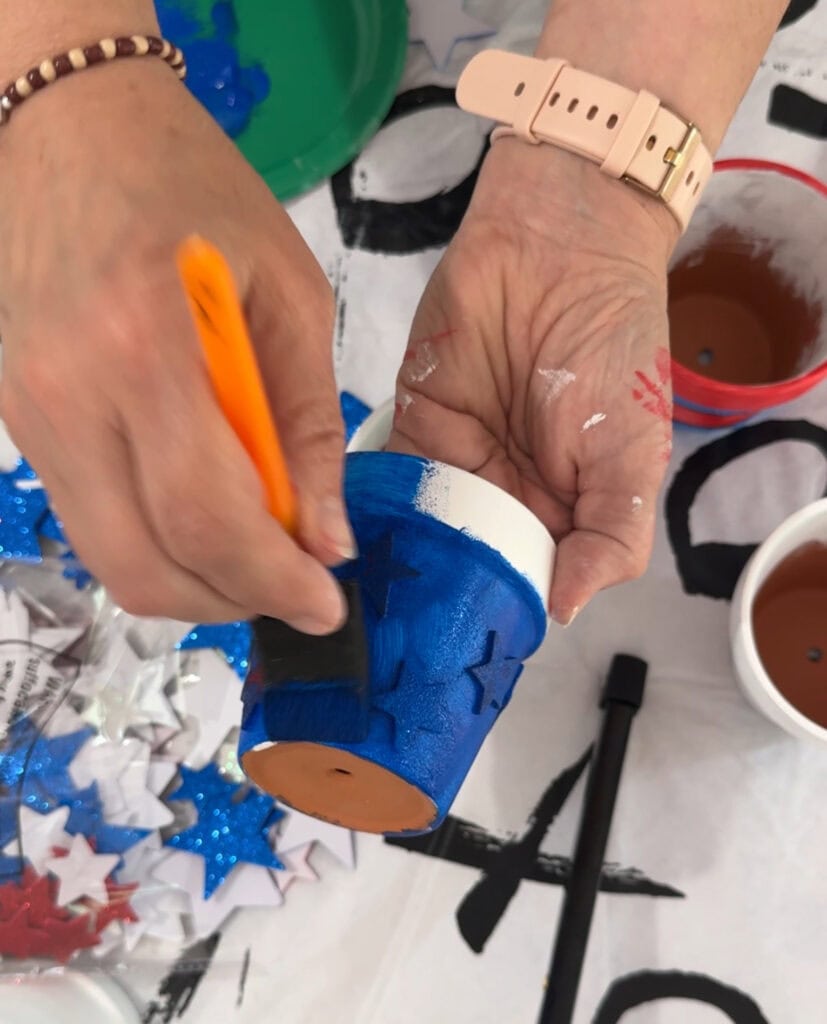 paint pot blue with stars