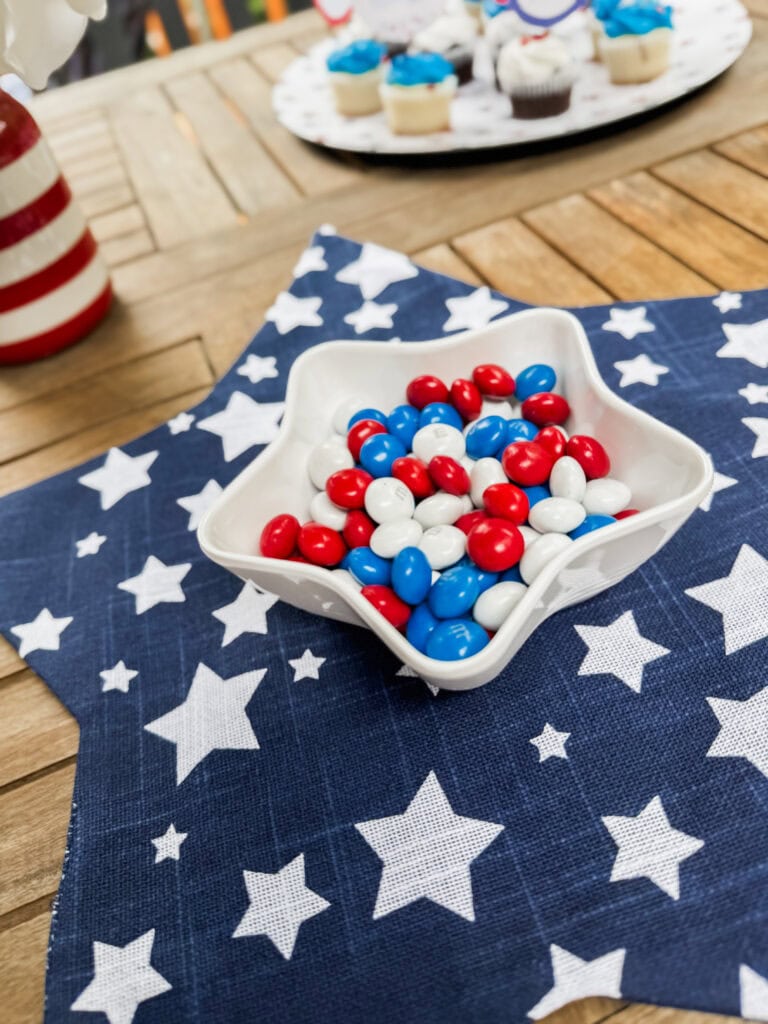 blue start placemat with white stars and white star patriotic M&Ms