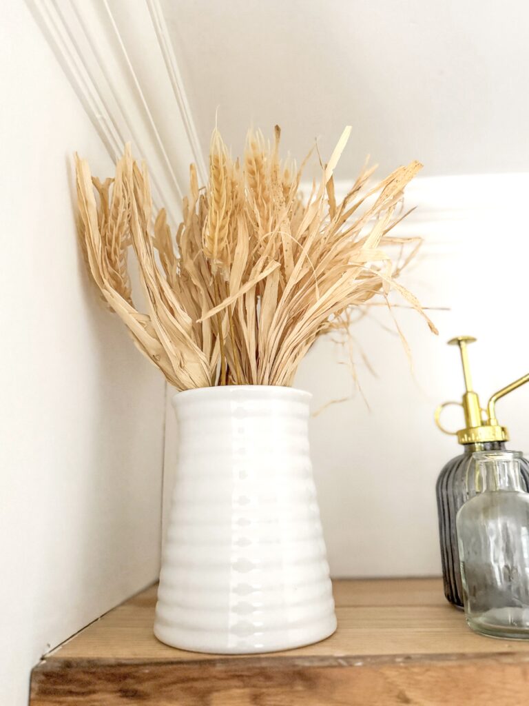 wheat stalks in vase