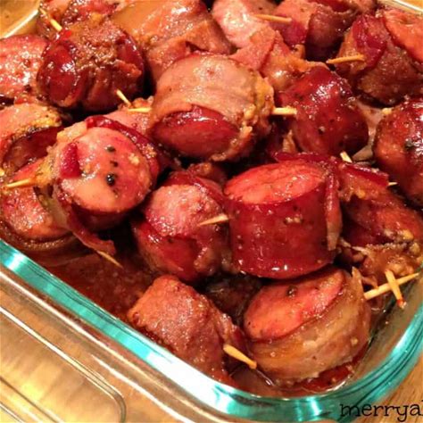 Delicious homemade sausage bites prepared with savory spices and cooked to perfection, ideal for snacks or appetizers. Perfect for family gatherings and parties.